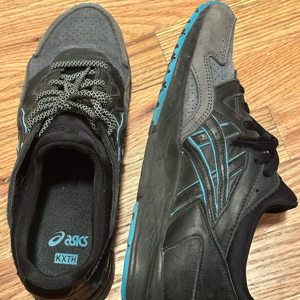 ASICS Men's Black and Teal Sneakers - Picture 4 of 9